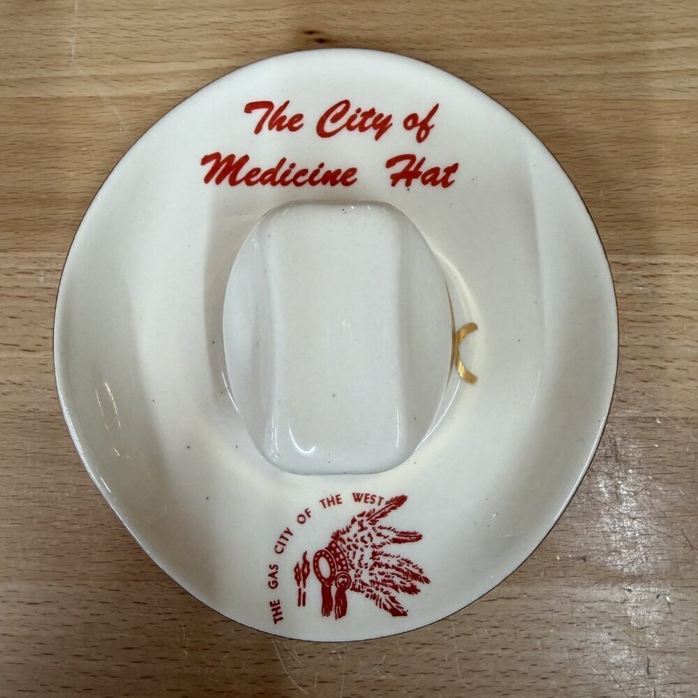 Medicine Hat Alberta Cowboy Hat Hycroft 22k Gold Ceramic Vintage Home Decor